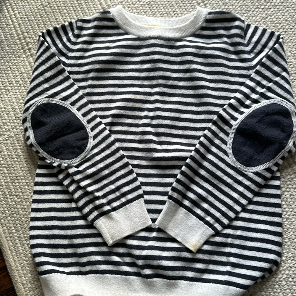 Size 6-7 boys mini Boden sweater